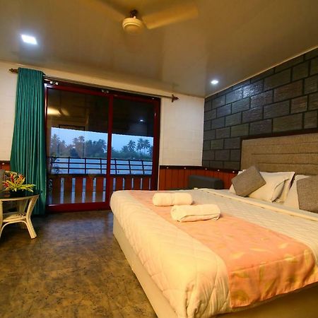 Green Palace Ayurveda Resort, Alleppey Alappuzha Extérieur photo